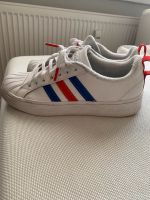 Adidas Sneaker Niedersachsen - Wolfsburg Vorschau