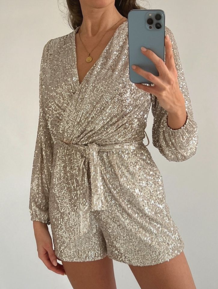 Wal G. Ronnie Sequin - Jumpsuit Gold Silber in 36 UK8 in Düsseldorf