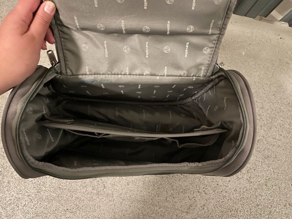 Reisetasche für den Koffer mit Lasche in Nürnberg (Mittelfr)