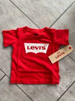 Levis T-Shirt Rot Neu Gr.74 Nordrhein-Westfalen - Beelen Vorschau