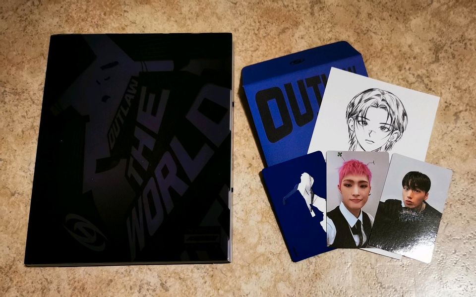 Ateez The World EP.2: OUTLAW Alben mit allen Inclusions in Waldbrunn