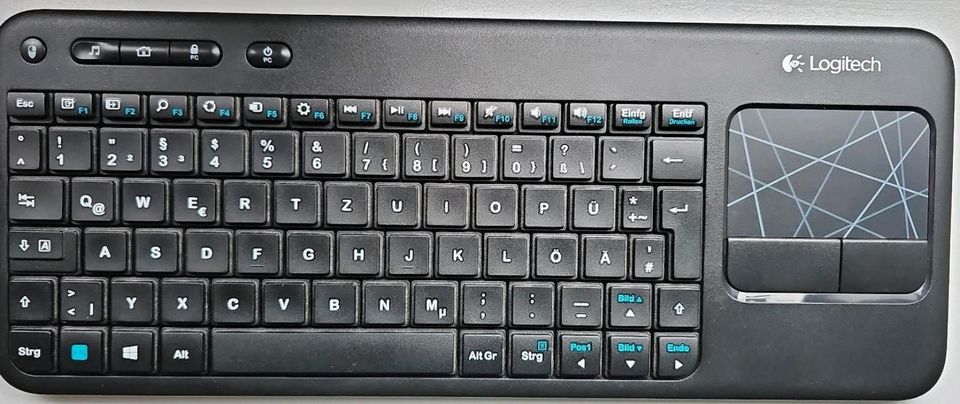 Logitech K400r - Tastatur & Mauspad - Funk - gepflegter Zustand in Hamburg