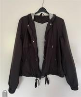 Leichte kurze Jacke mit Kapuze Schleswig-Holstein - Itzehoe Vorschau