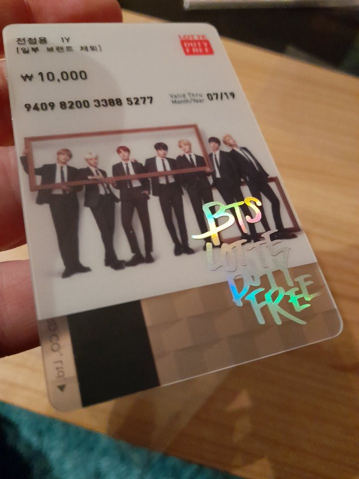 BTS Lotte Duty Free Plastic Card - "Photocard" in Osterode am Harz