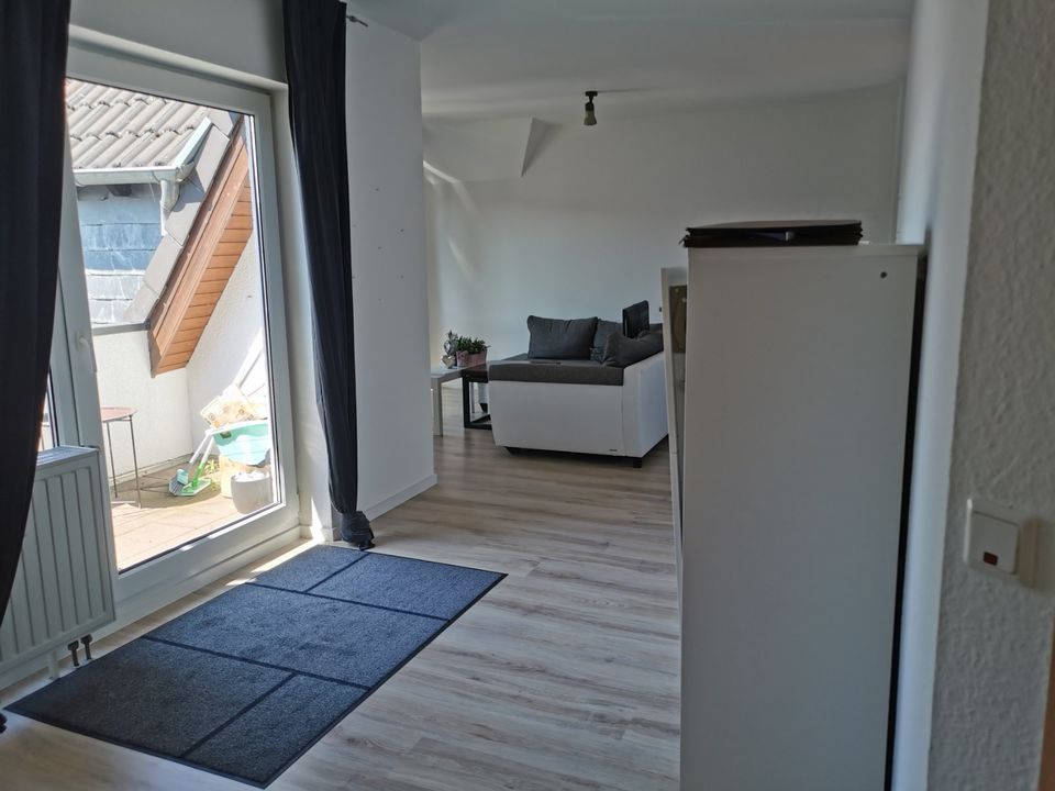 Gemütliches Apartment mit Balkon in Niederkassel - Rheidt ! in Niederkassel