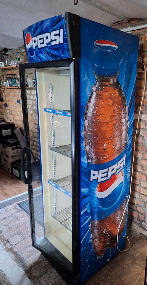 Pepsi Kühlschrank in Kördorf