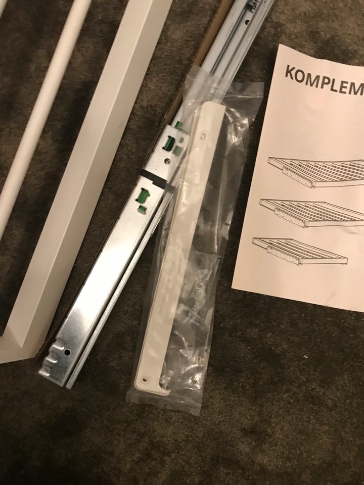 IKEA Pax Zubehör Komplement, weiß, Hosenaufhänger 75x58 in Brunsbek