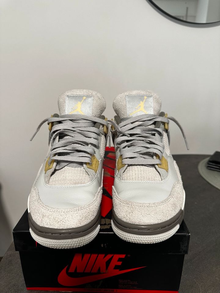 Jordan 4 Photon Dust 44 in Recklinghausen