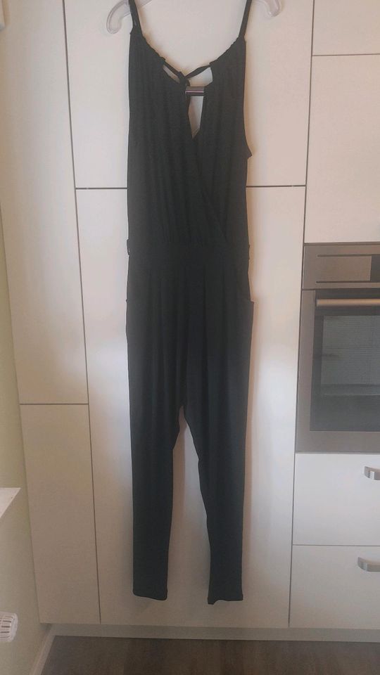 Orsay Overall Jumpsuit schwarz Gr. S in Willich