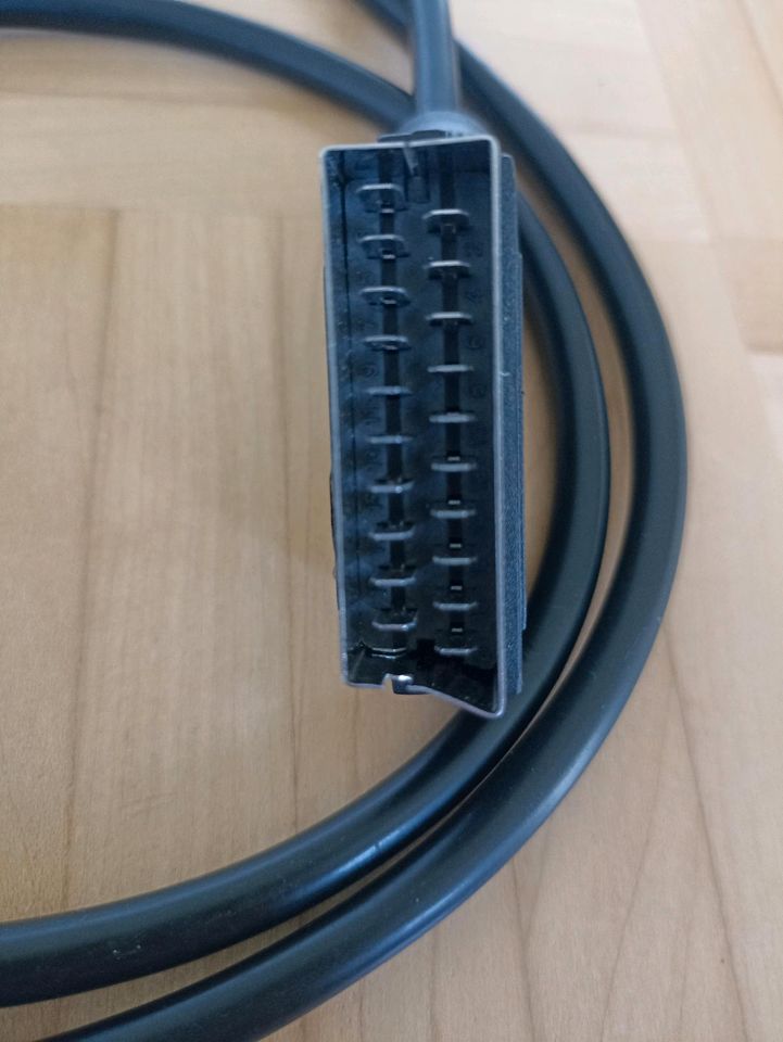 Kabel für Fernseher oder DVD in Weyhe