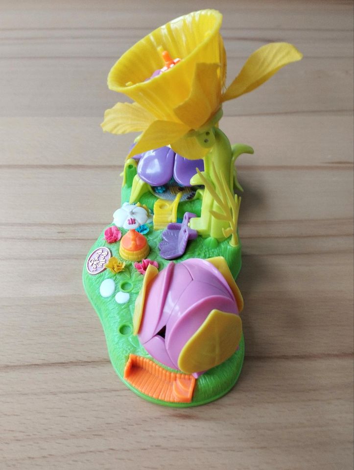 Polly Pocket Bluebird 1997 Totally Flower in Trier