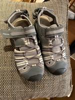 Geox Kinderschuhe Größe 35, grau, Sandalen, atmungsaktiv Bayern - Hof (Saale) Vorschau