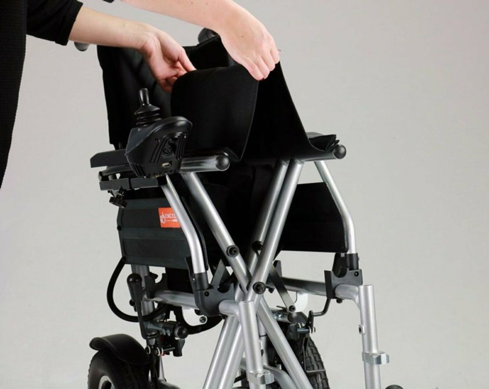 NEUWARE faltbarer Elektrorollstuhl elektrischer Rollstuhl in Stockach