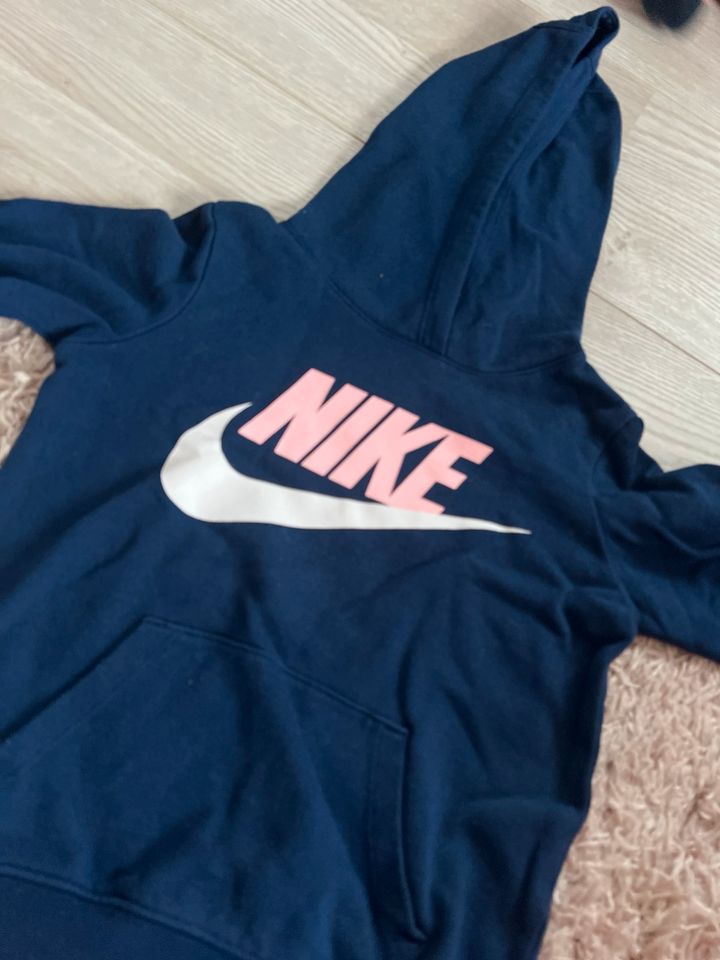 Jogginganzug, Trainingsanzug, 104/110, rosa blau, Nike in Langenlonsheim