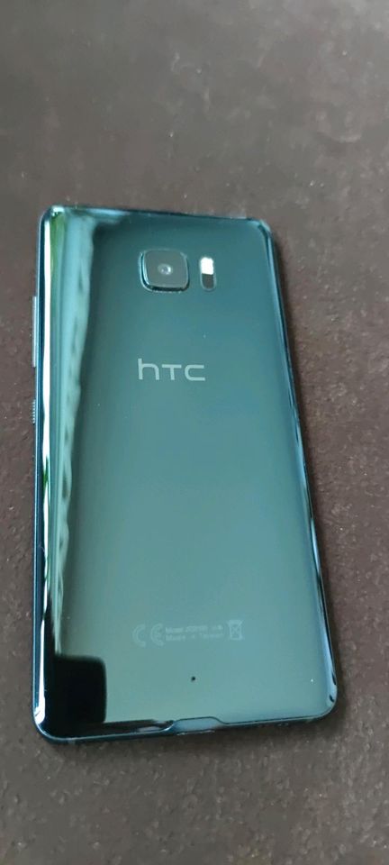 HTC U ultra Saphire Glas in Dortmund