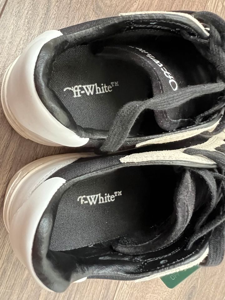 Off-White Sneaker in Zimmern ob Rottweil