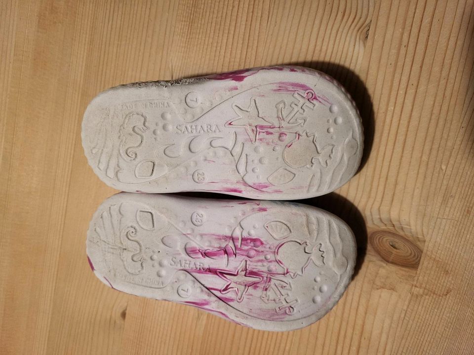 Mädchen Schuhe, Sandalen Größe 23 im Set in Oberau