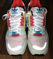 Adidas Sneaker Größe 44 UK 10  beige, rosa, rot Berlin - Lichtenberg Vorschau