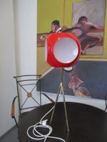 Vintage Lampe Stehlampe Tripodlampe mit Colani Schirm Nordrhein-Westfalen - Herne Vorschau