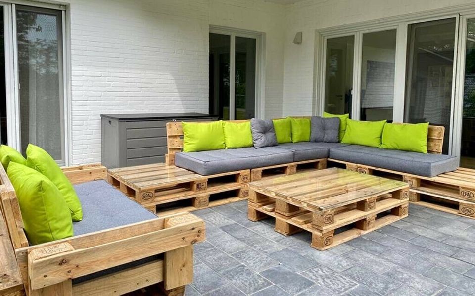 Garten-Lounge Sitz-gruppe Tisch Paletten Terrassen-Möbel Sofa DIY in Bünde