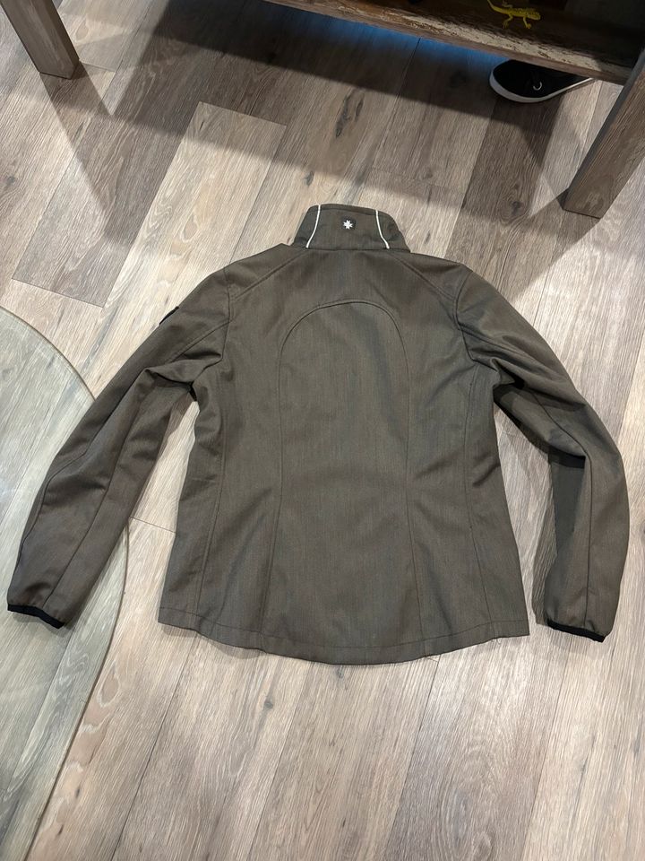 Wellensteyn Alpineria Softshell Jacke Damen in Allendorf