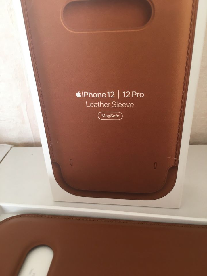 MagSave Hülle für Apple iPhone 12/12Pro in Schiffdorf