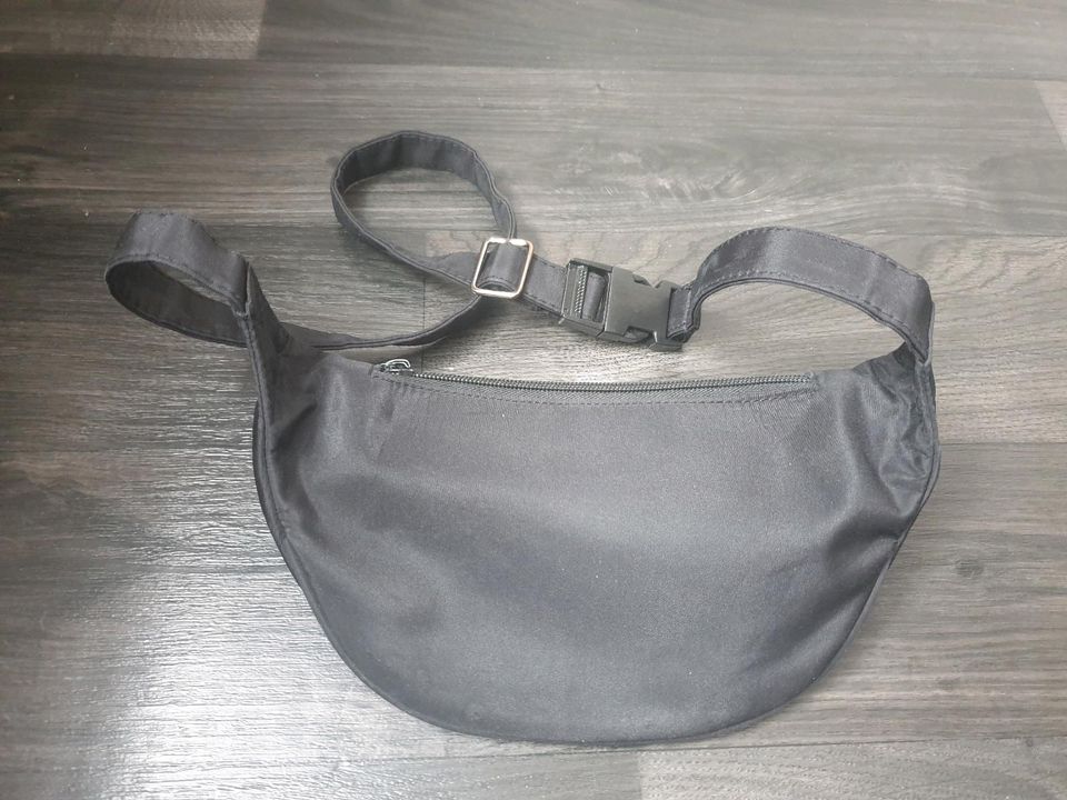 Bauchtasche in Wuppertal