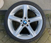 1x BMW 1er Alufelge Reifen 18Zoll 7.5Jx18 215/40 ZR18 BMW 6779800 Nordrhein-Westfalen - Versmold Vorschau