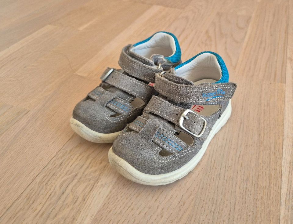 Superfit Kinder Baby Sandalen Größe 21, grau blau in Dießen