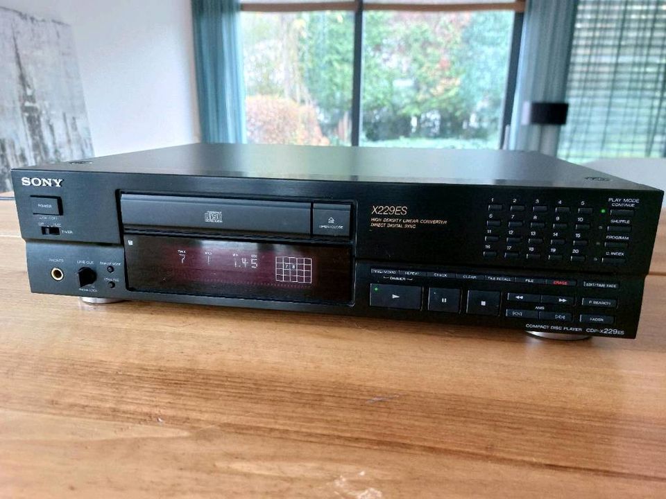 Sony CDP-X229ES CD-Player in Oberursel (Taunus)