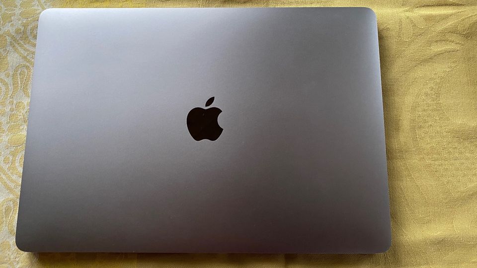 MacBook Pro 13,3'',2016, Space Gray, 2,9GHz/ 8Gb/256GB /Touch Bar in Pattensen