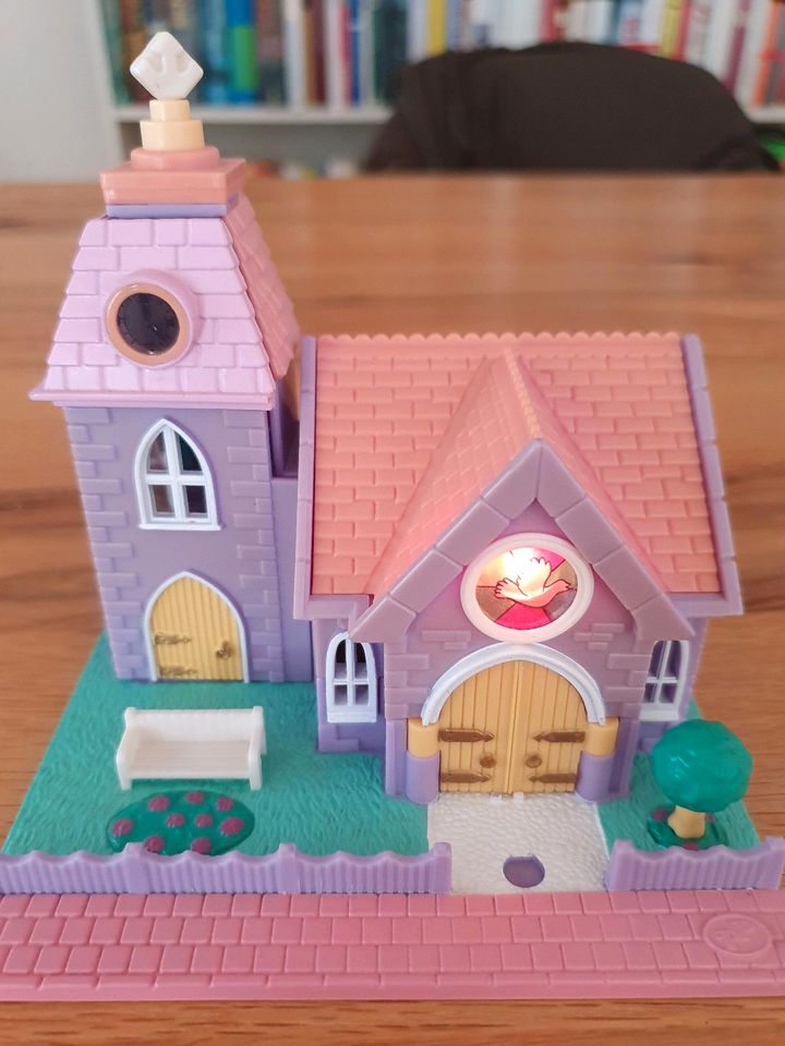 Polly Pocket Kirche Bluebird 1993 komplett in Essen