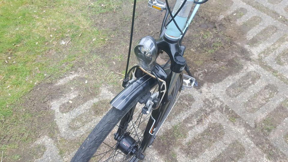 Alu Kalkhoff 28" Trekkingbike mit Öl Bremsen in Hamburg