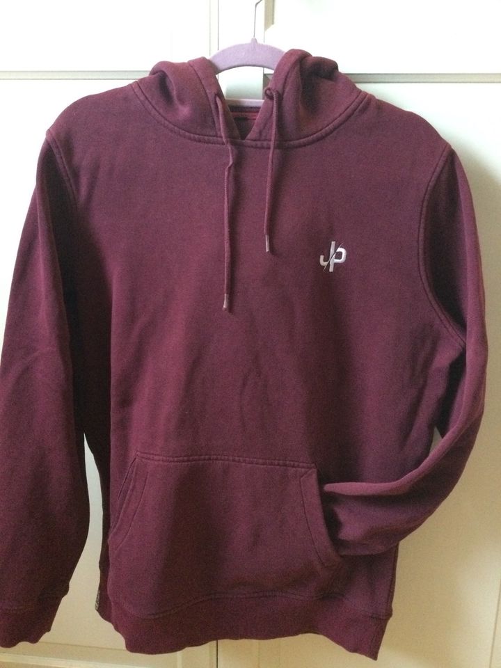 JP Hoodie in Bordeaux in Daberkow