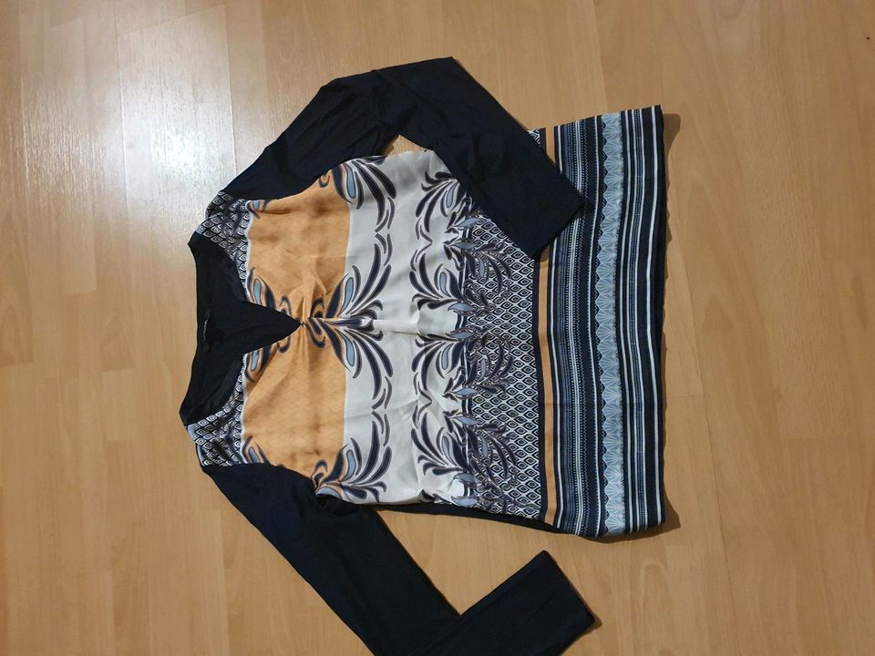 Shirt Pulli  comma gr 38 in Falkenberg Oberpf