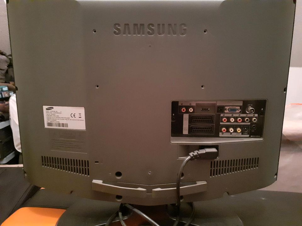 Fernseher Samsung LE23R32B 58,4 cm ( 23 Zoll) in Goch