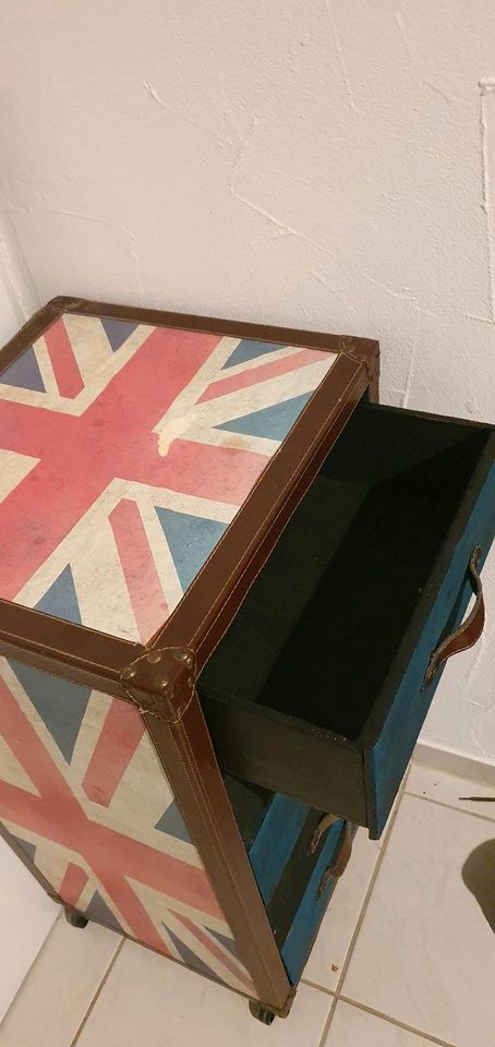 Union jack Kommode 5 Schubladen Rollen in Schwäbisch Gmünd