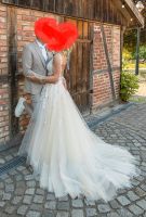 Brautkleid Modell Mikayla von Blue by Enzoani in der Größe 34 Nordrhein-Westfalen - Herford Vorschau