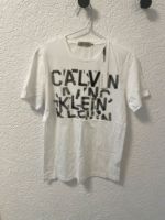 Tshirt Calvin Klein mit Etikett Größe M Baden-Württemberg - Forchtenberg Vorschau