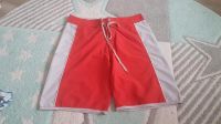 H&M Badehose Shorts Männer M rot Wakeboardhose Nordrhein-Westfalen - Niederkassel Vorschau