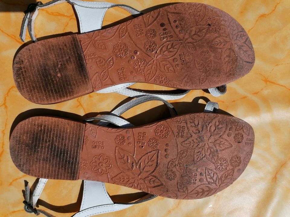 Weiße flache Riemchen Sandalen Gr. 38 in Bochum