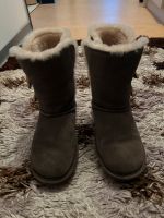 Damen Boots/Stiefel von Bearpaw N.p109€ neuwertig Harburg - Hamburg Heimfeld Vorschau