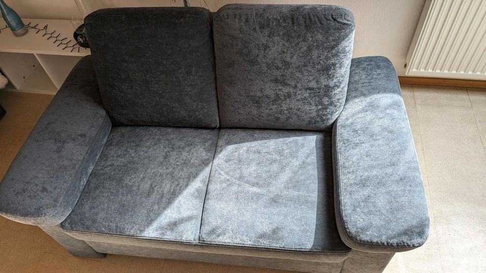 Sofa Zweisitzer 2 mal die gleichen wie neu in Ertingen
