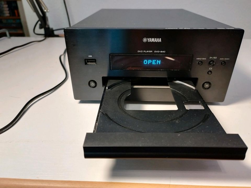 Pianocraft 840 DVD Player HDMI in Hamburg