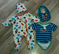 Pitter Patter Baby Set Boy Newborn 56 Strampler Schlafanzug Nordrhein-Westfalen - Wetter (Ruhr) Vorschau