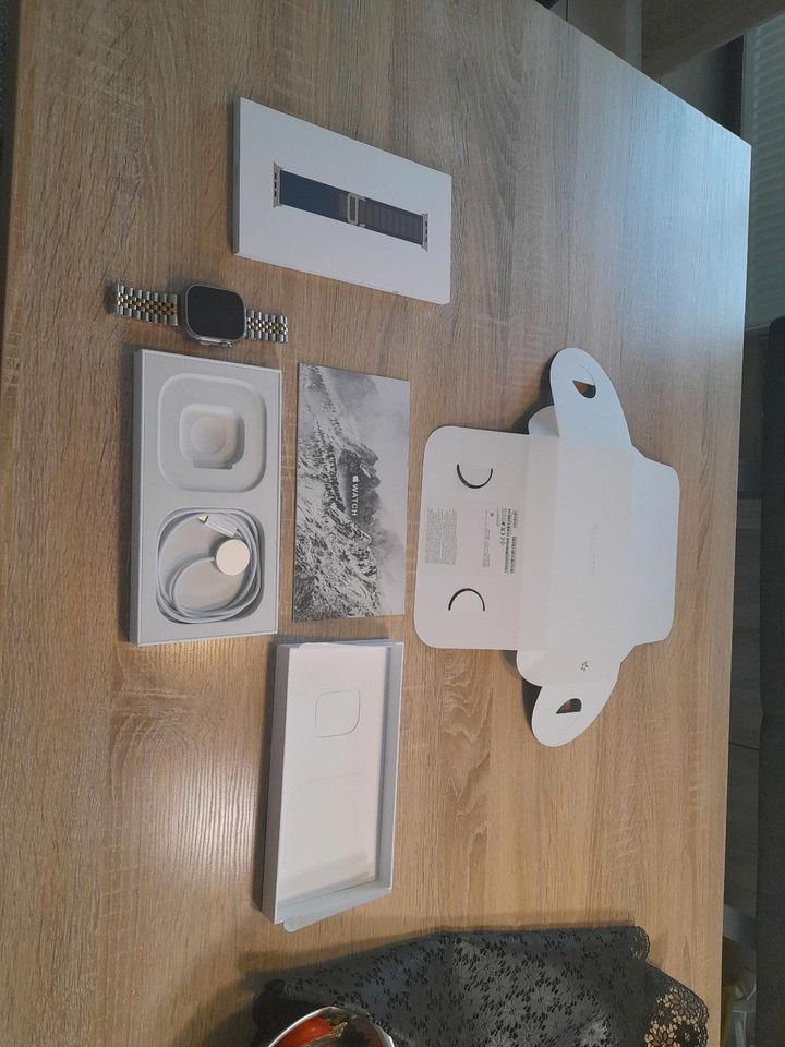 Apple watch ultra 2 Titan 49mm in Waiblingen