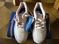 NEU! Sneaker Reebok Gr. 37 Sportschuhe Schuhe Essen-West - Frohnhausen Vorschau