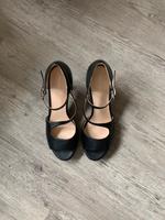 Pumps High Heels Gr. 41 Schwarz neuwertig Nordrhein-Westfalen - Reichshof Vorschau