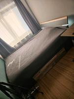 Schlafzimmer Bett mit LED Licht  140 cm x 200 cm  wie Neu Duisburg - Duisburg-Mitte Vorschau