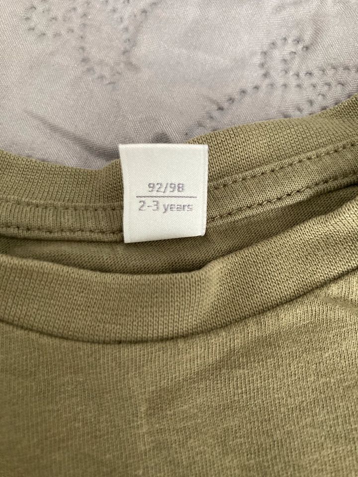 Esprit T-Shirt 92/98 in Großpösna